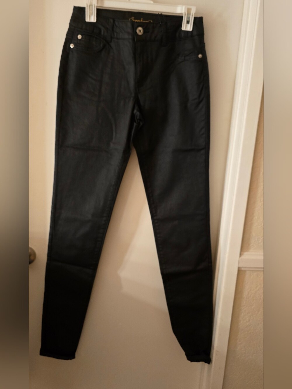 Coated Black Skinny Pants for Women — Sleek Everyday Fit 5x37.